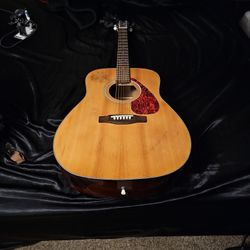 Yamaha F325 Acoustic