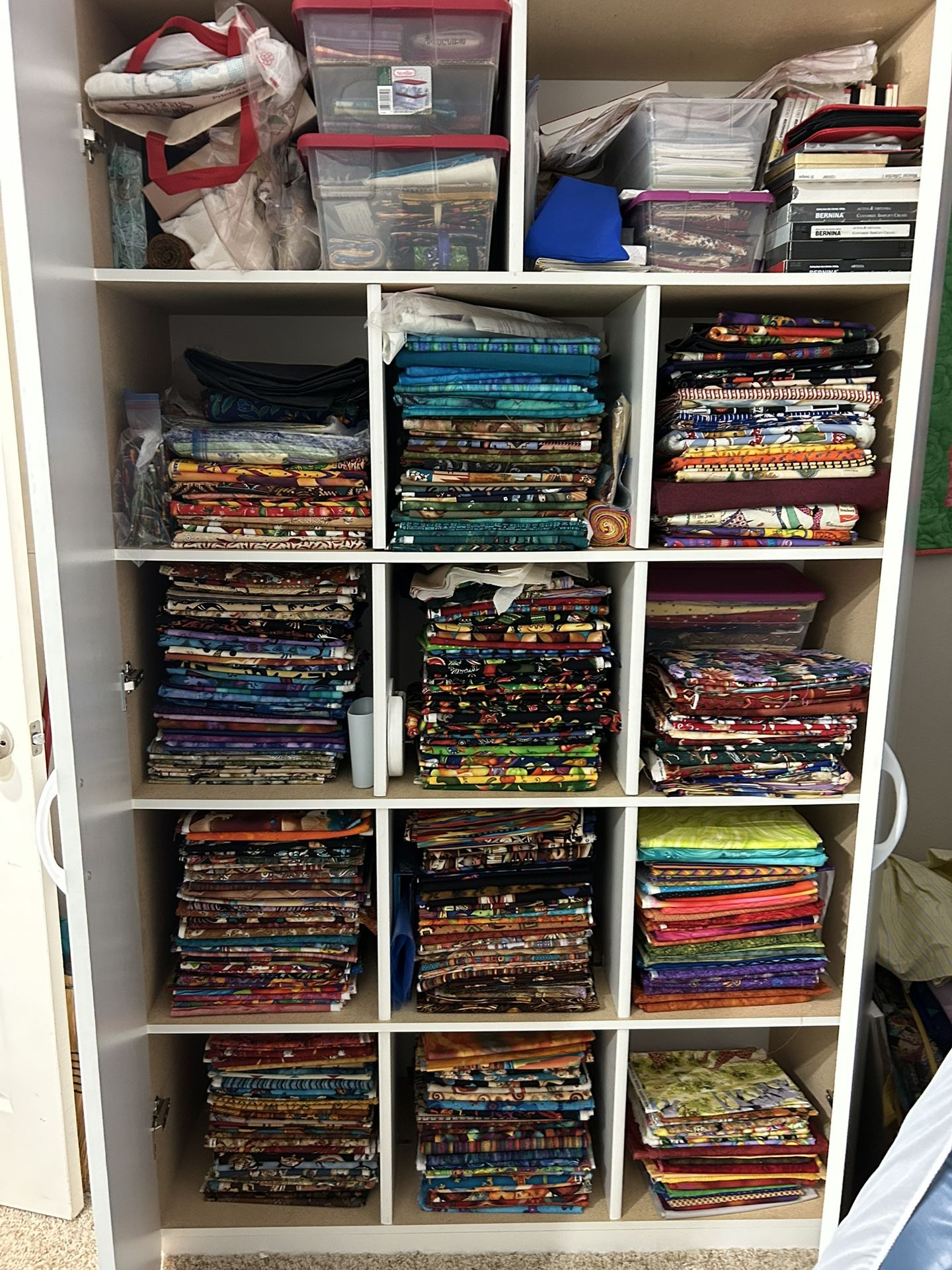 Quilting Material With Cabinet Included
