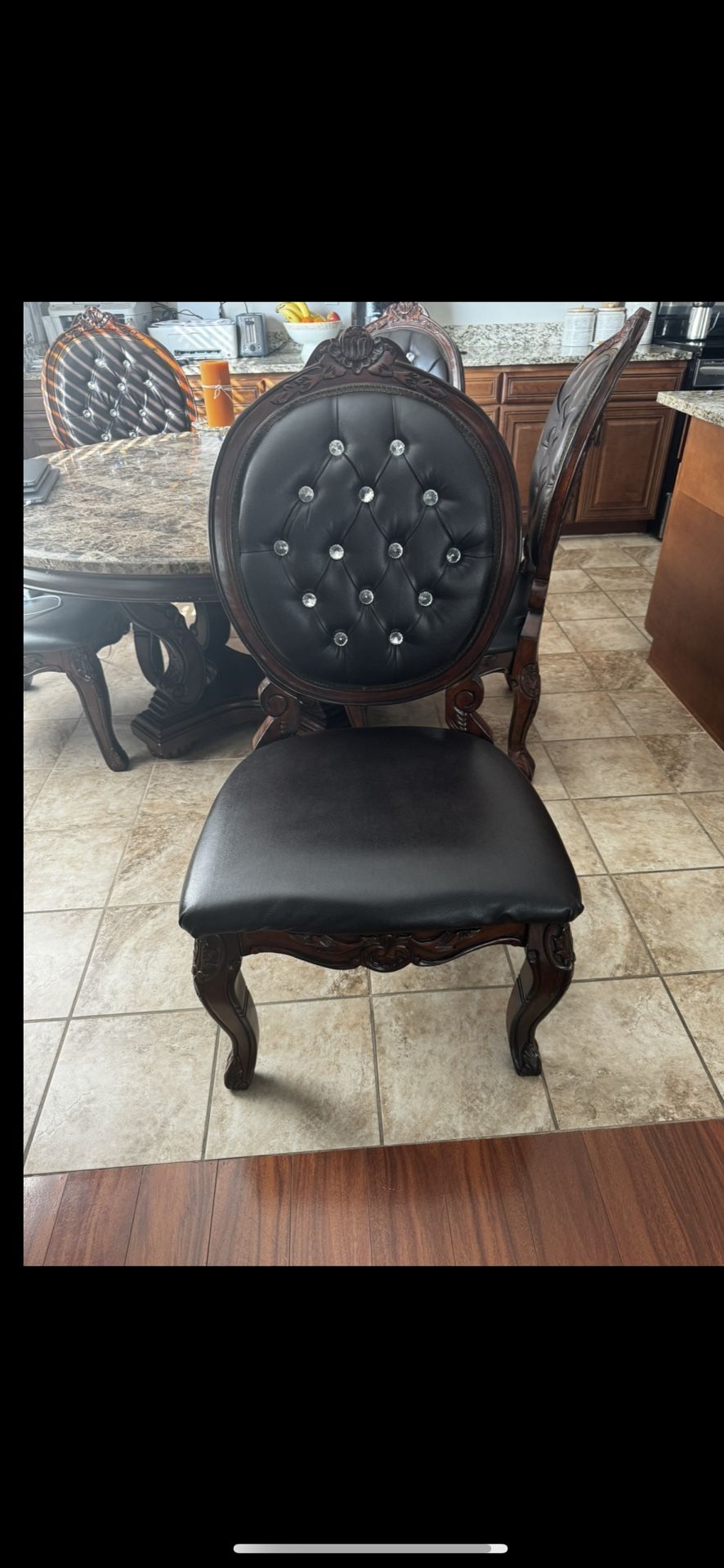 Luxurious Chair 5 Set $75 Per Chair