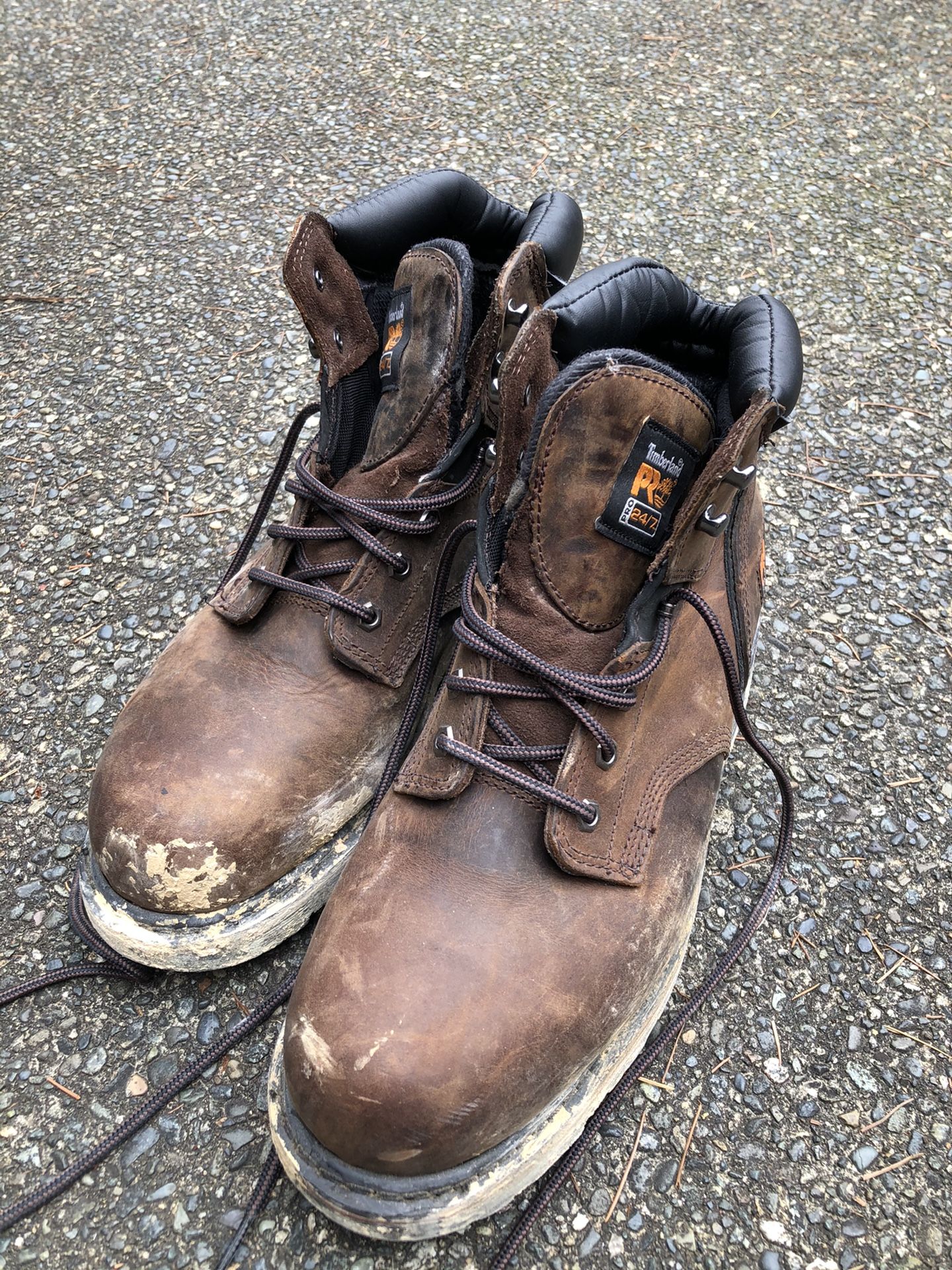 Lightly used Men’s Steel toe work boots size 12