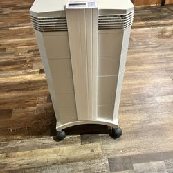 IQAir Health Pro Plus Air Purifer