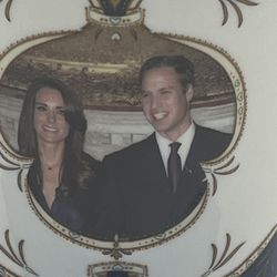 VTG 1991 Commemorative Wedding For Prince William & Kate coffee mug Royal Crest  The product is a vintage 1991 commemorative wedding coffee mug featur
