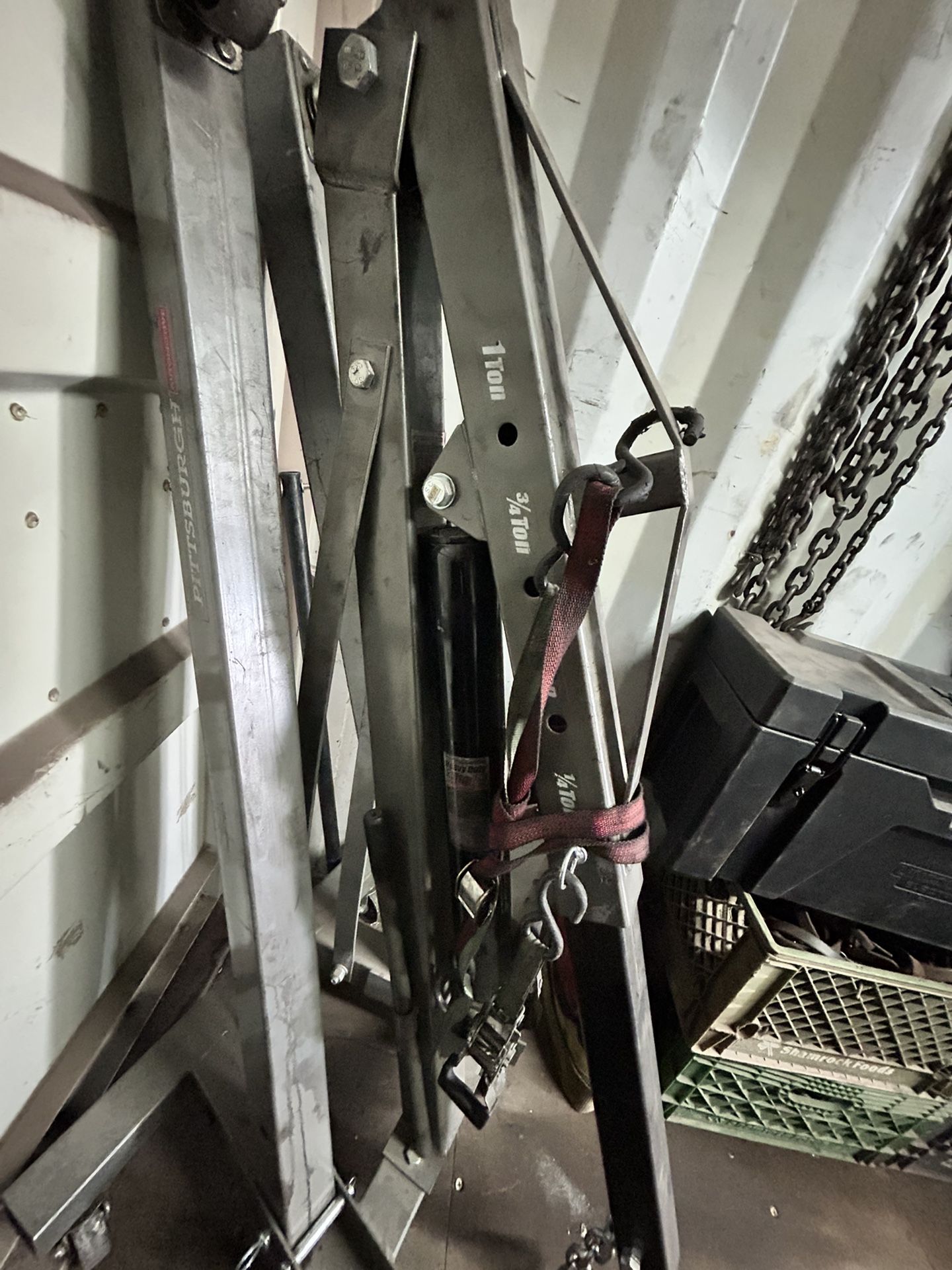 Semi Truck Mechanic Shop Tools and parts