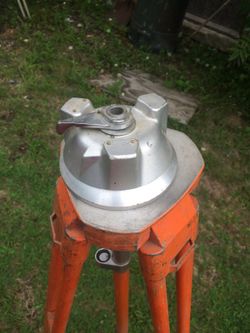 Kern Swiss Tri-Pod