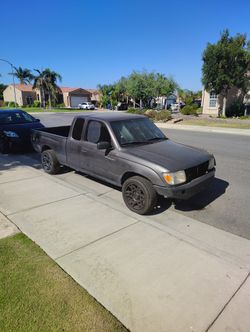 Toyota Tacoma 97 2.4 Cyl
