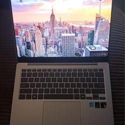 Samsung Galaxy Book4 Edge TouchScreen Brand New In Box 