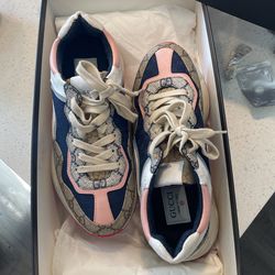 Gucci Sneakers 