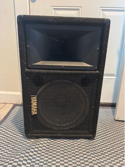 Yamaha speaker 12”