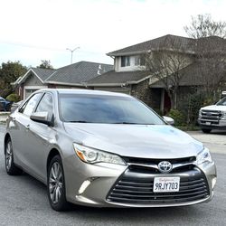 2017 Toyota Camry Hybrid