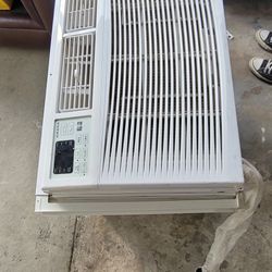 Amana AC Unit – Strong Cooling – Through Wall / Window (2021)