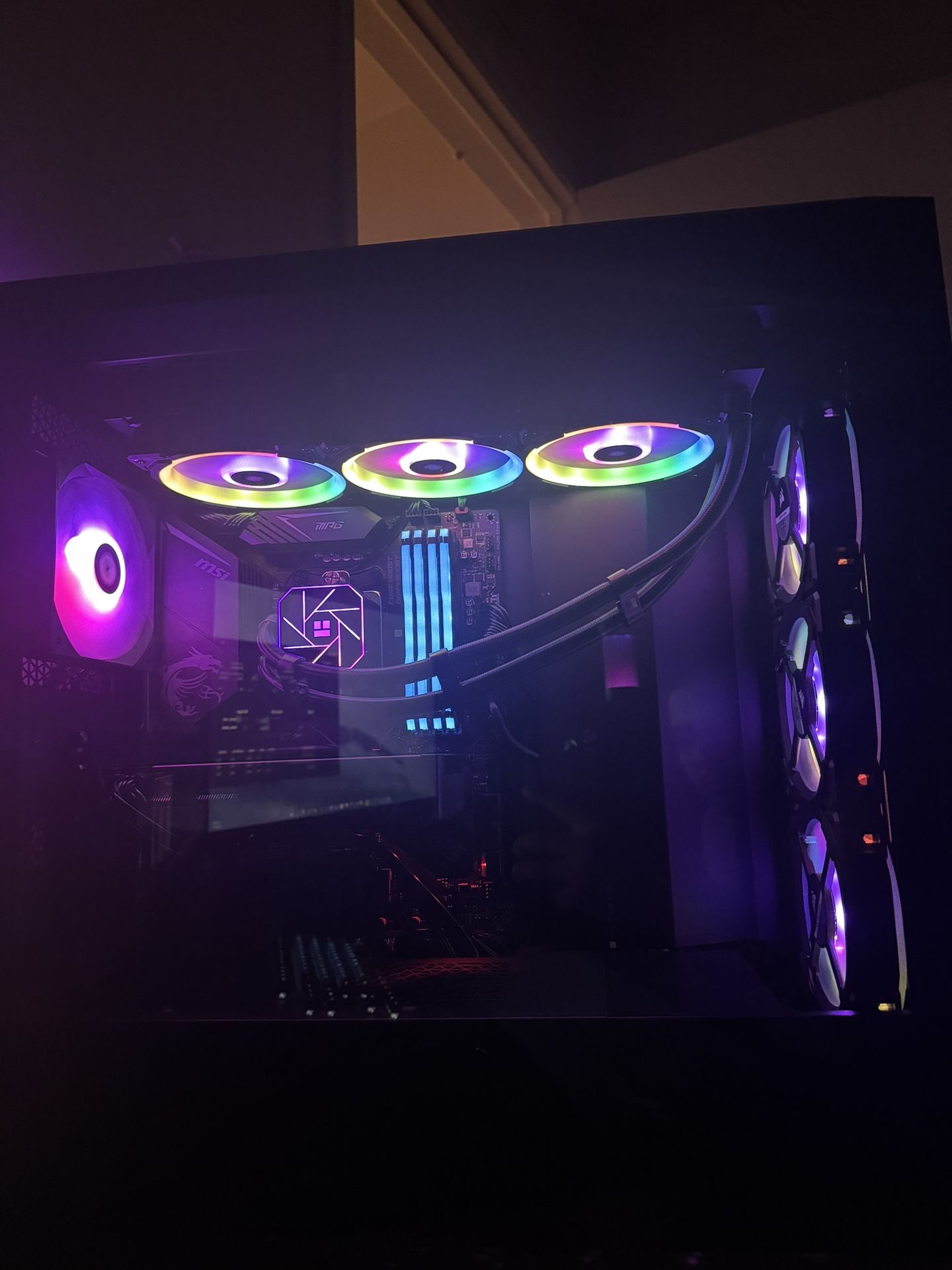 New gaming pc 5060ti 16gb w/ Ryzen 7 5700x w/64gb Ram
