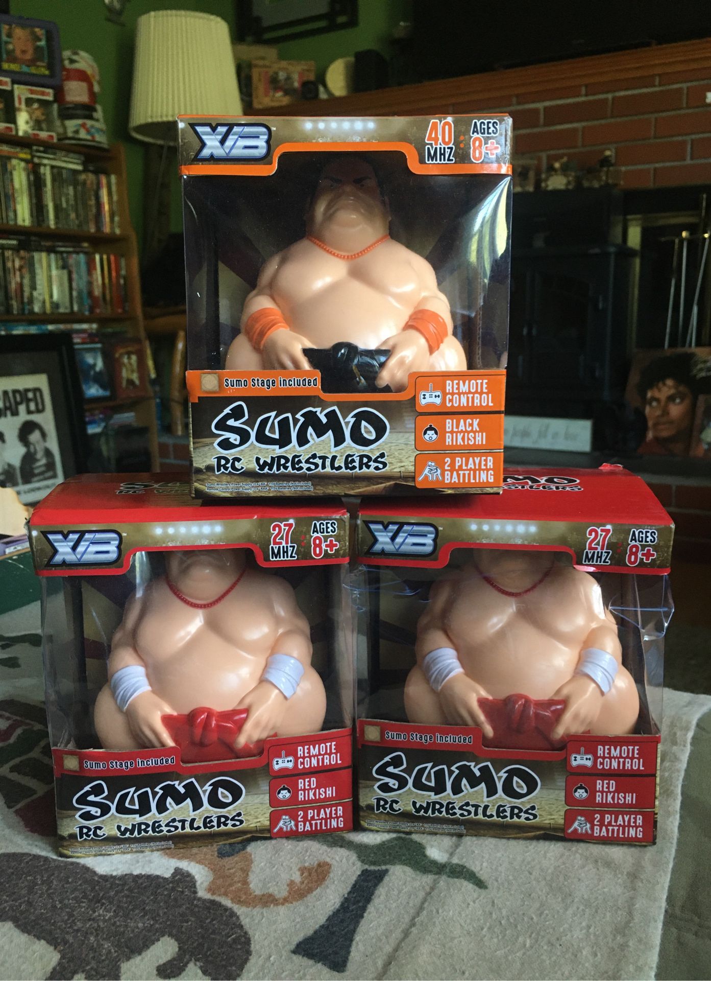 Brand New Red and Black Sumo R/C Wrestlers