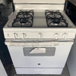 GE Gas Stove New 
