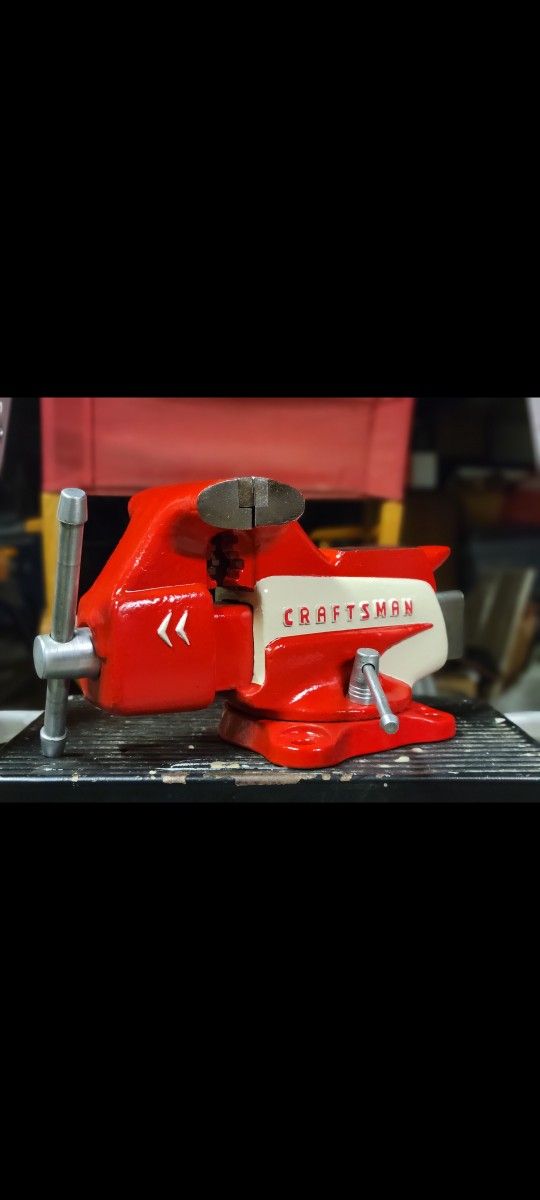 USA Made 1960s Craftsman Vise 