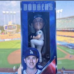 Evan Phillips Bobble head Dodgers SGA 2024