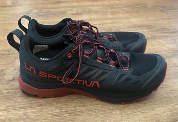 La Sportiva Jackal Men’s Hiking Shoes.  Size 11