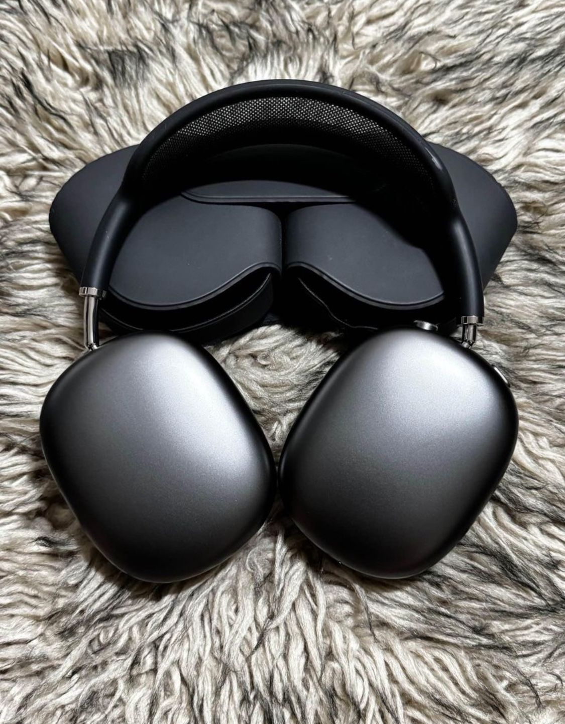 Apple AirPods Max Wireless Over-Ear Headphones