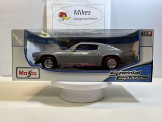 1971 Chevy Z/28 Camaro Diecast Model Car: 1/18 Scale, New In the Box By Maisto