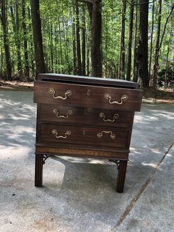 Henredon Bedside Table