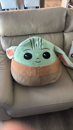 Yoda squishmellow stuff animal