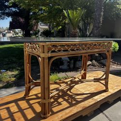 New! Wicker/Rattan Glass Top Dining Table. $399 Retails online over $1400