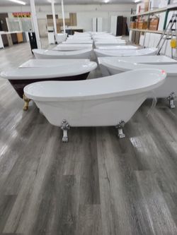 Bathtub, freestanding