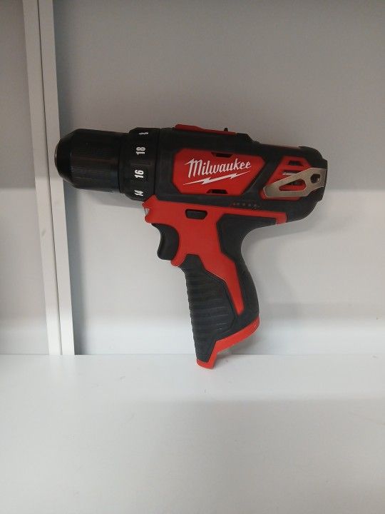 Milwaukee New M12 Drill Driver