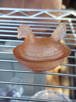 Vintage mini pink nesting hen dish