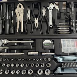 Harbor Freight 130 Piece Tool Set (NEW)