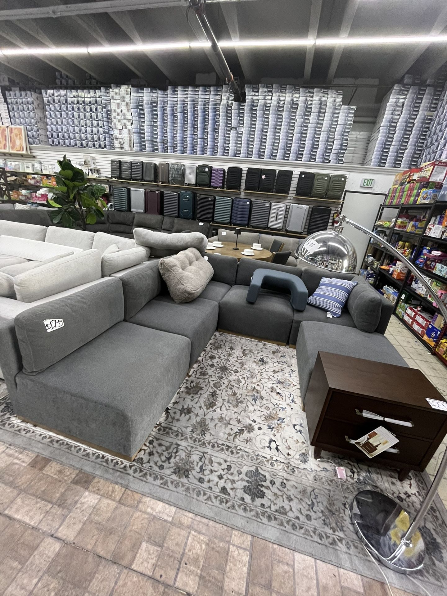 Henredon Murphy Fabric Modular Sectional with Ottoman