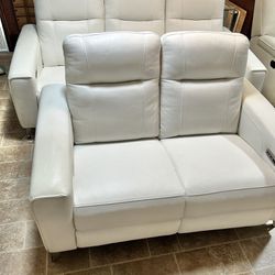 New Never Used Leather Electric Dual Reclining Couch And Loveseat With Electric Headrests And Dual Usb 