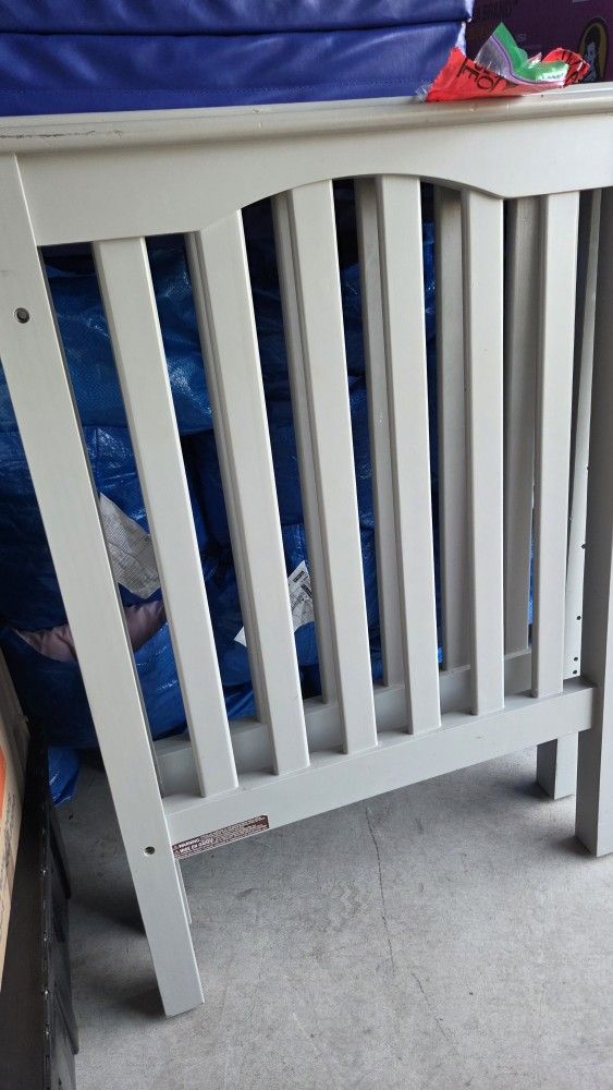 Baby Crib + New Deluxe Mattress + Bouncer/Rocker