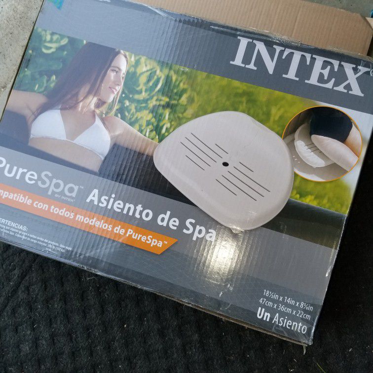 2x INTEX Hot Tub Booster Seat