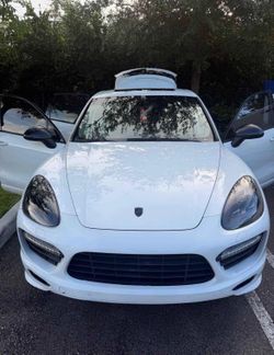 2013 Porsche Cayenne