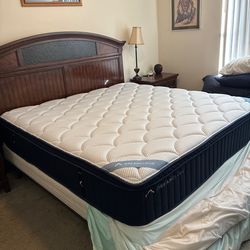 Dreamcloud Premier Hybrid King Mattress