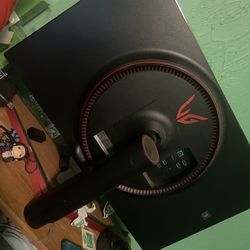 Lg 4k Monitor No Plug Included (maybe)