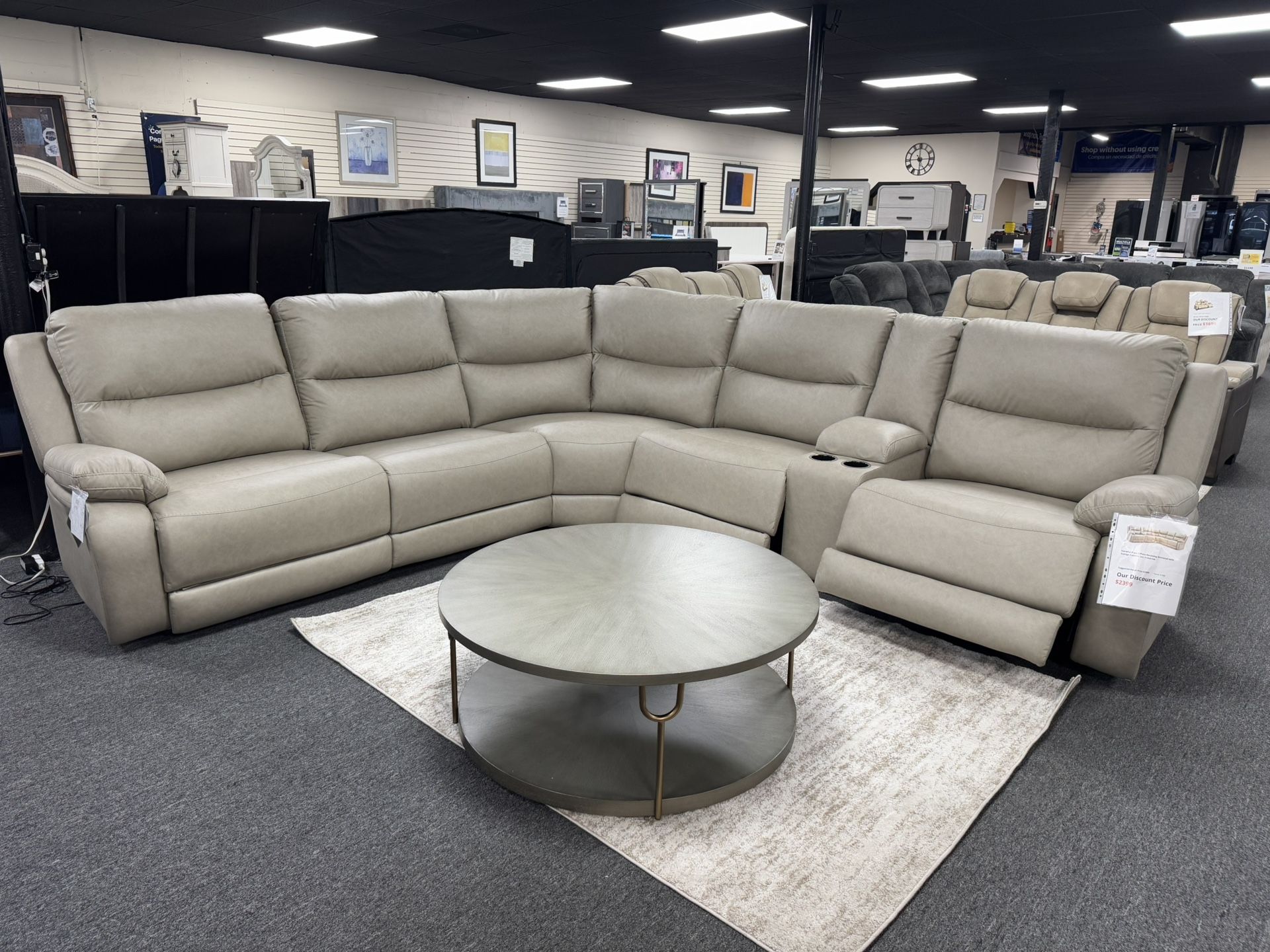 Power Recliner Sectional. 🚚WE DELIVER🚚