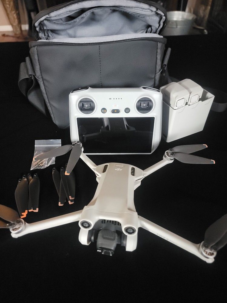 Dji Mini 3 Pro + Dji Rc, 2 Batteries, Bag -Unbound