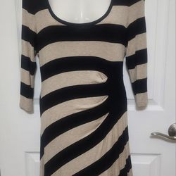 CALVIN KLEIN Maxi Dress Knit  Slimming Ruched Striped Tan & Black Sz 6