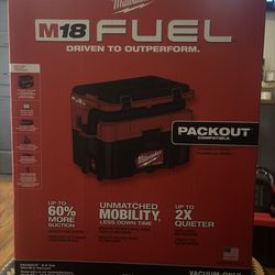 Milwaukee M18 Vacuum