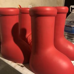 Red Boots 