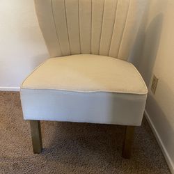 Sitting room chair