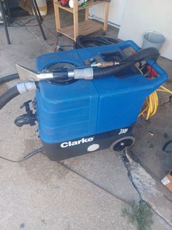 Carpet extractor