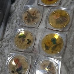 VTG. Lucite Coasters w/Real Dried Florals inside 1970s set of 7