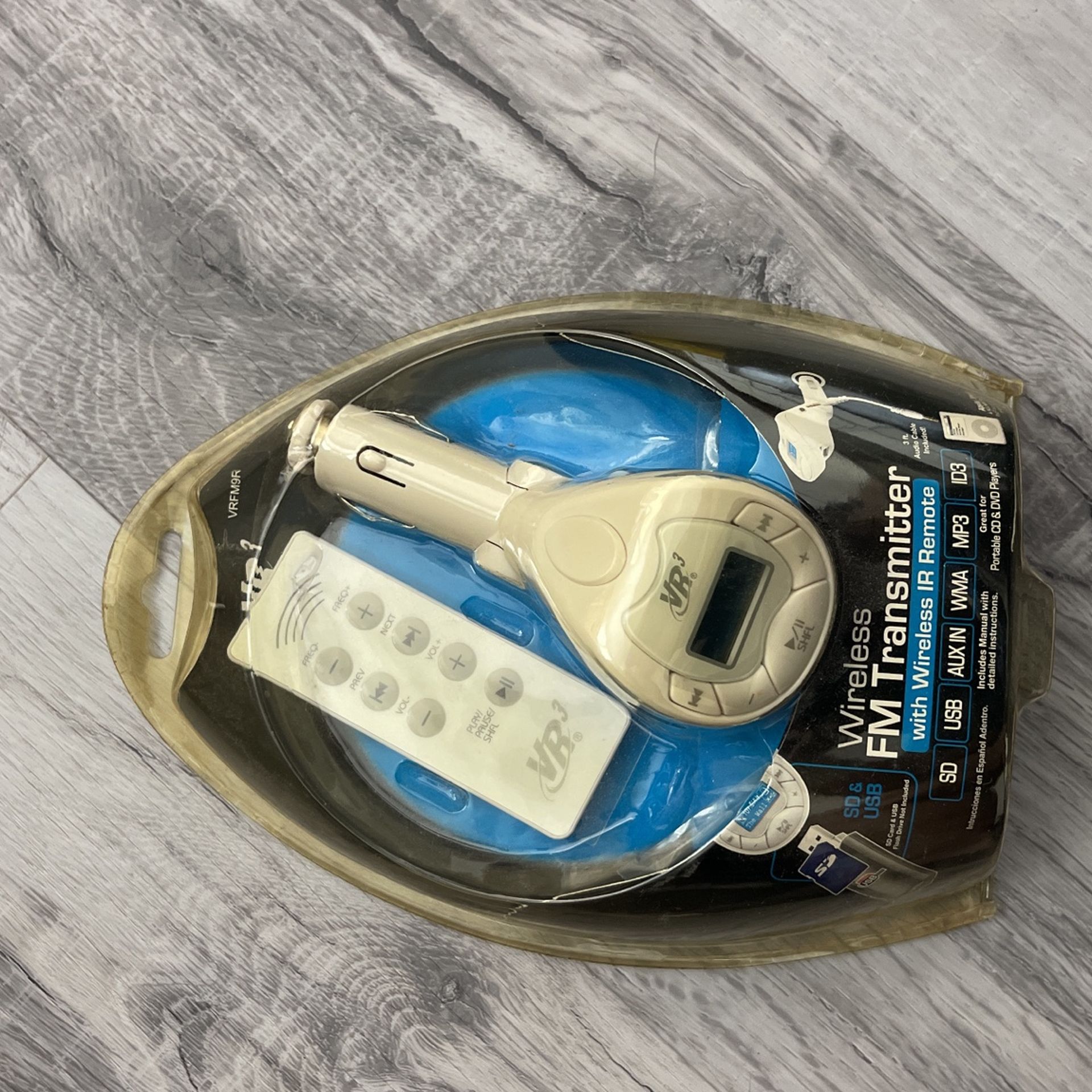 Wireless FM transmitter With Wireless Remote