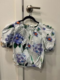 NEW Light Blue Top Flower Print - Size XS