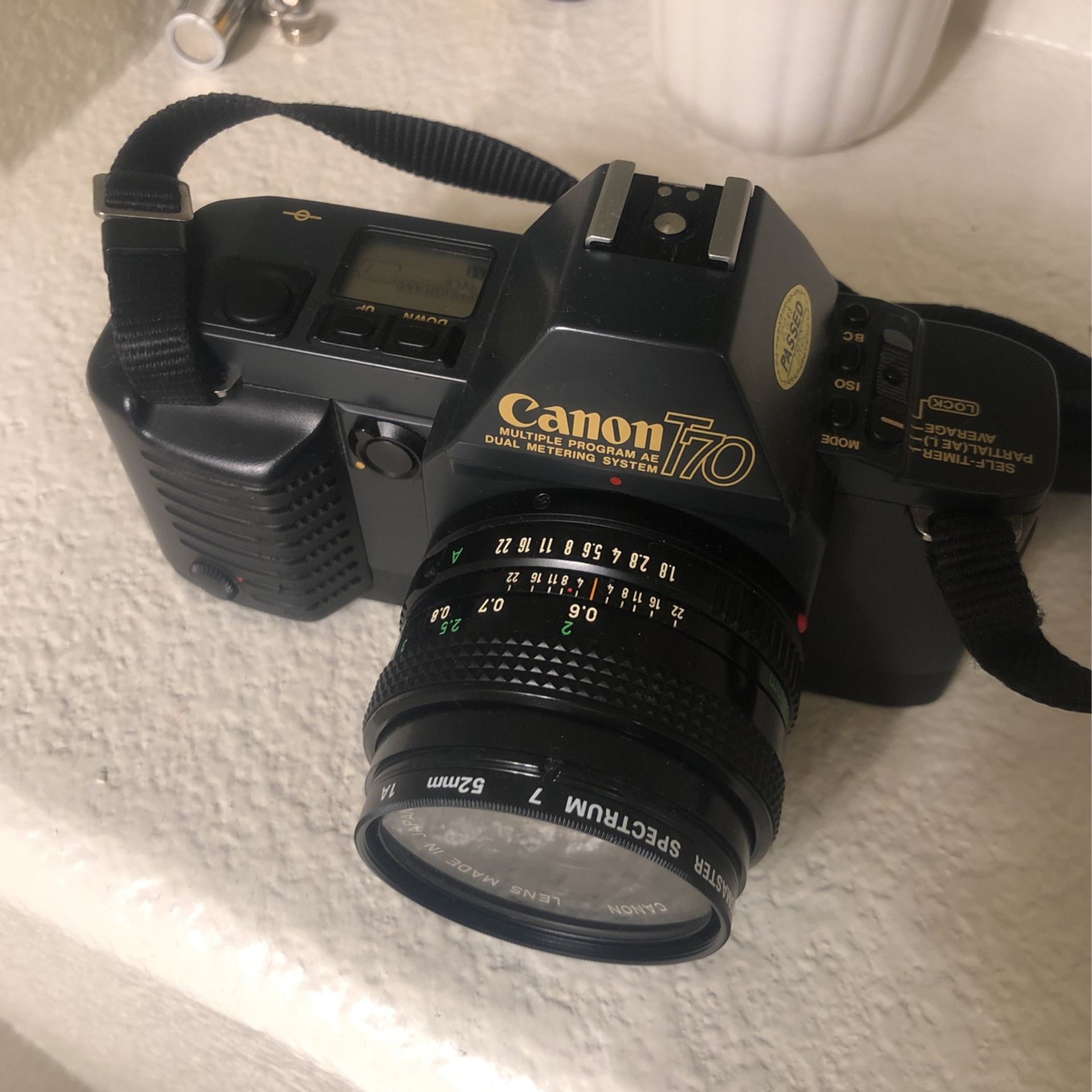 Canon T70