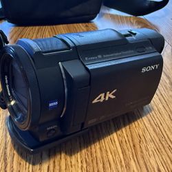 Sony 4K XAVCS WiFi FDR AX33 digital Palm Corder Video Camera