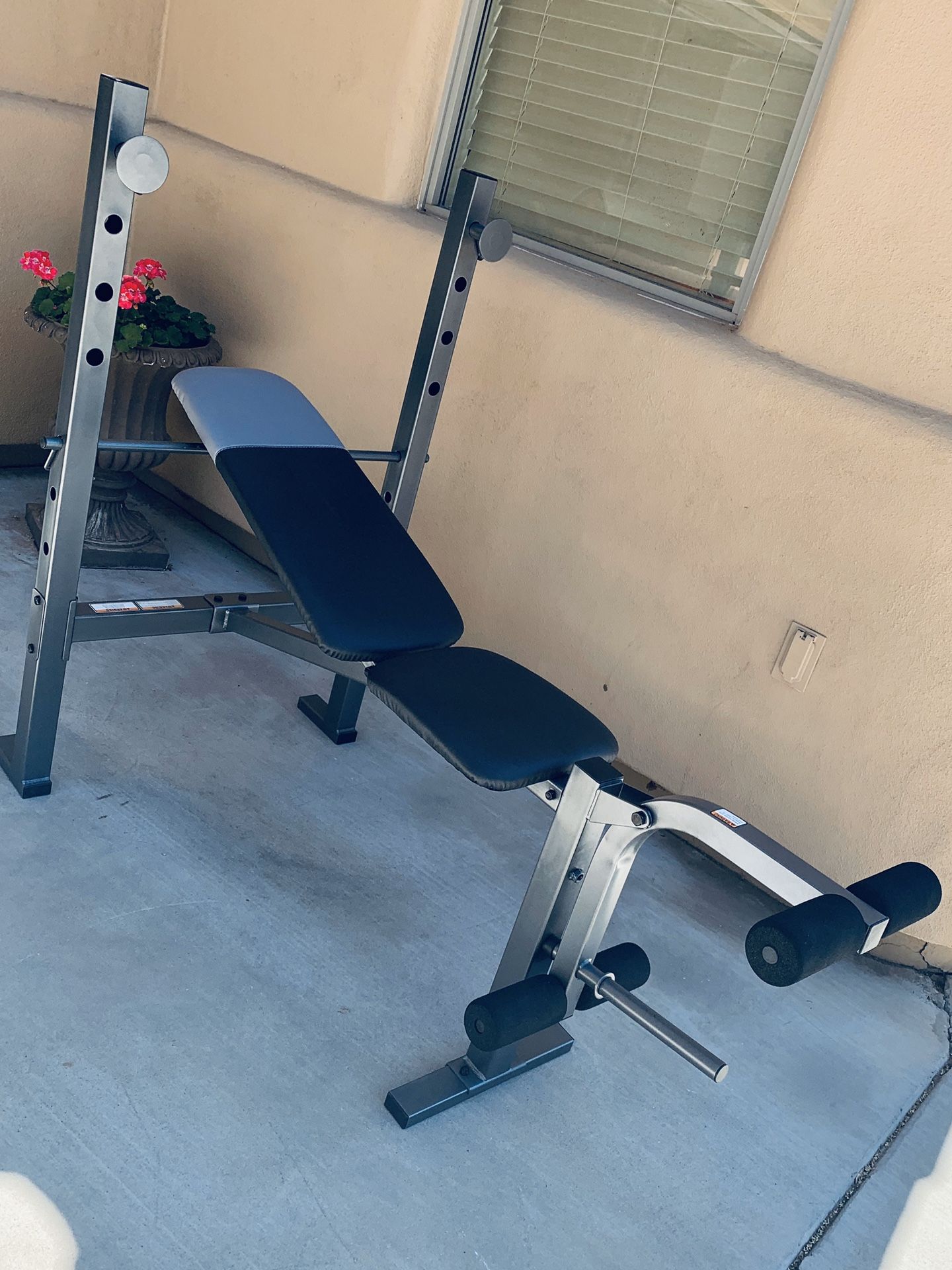 Weider XR 6.1 Multi-Position Weight Bench with Leg Developer and Exercise Chart
