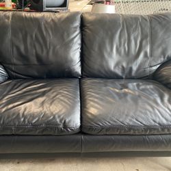 Italsofa Black Loveseat
